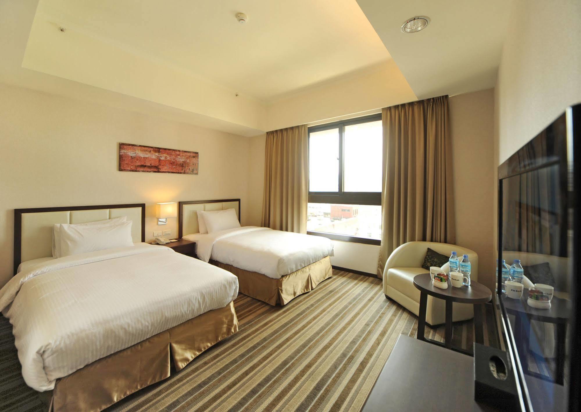 F Hotel - Hualien Exterior foto
